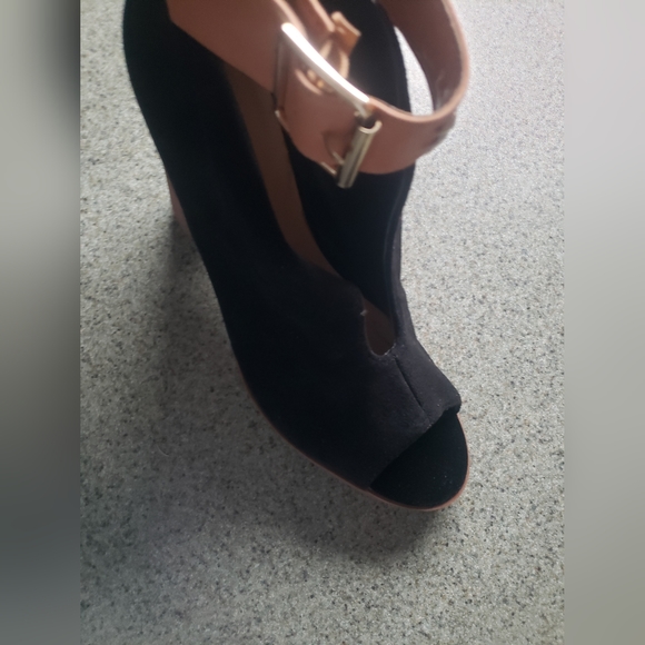 Avon Mark Black Suede Studded Open Toe Ankle Boots- Sz 9 - Picture 11 of 15